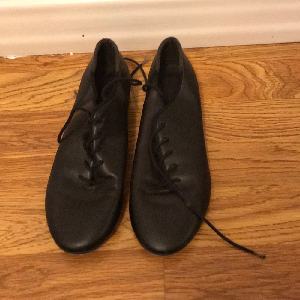 Size 7 tap shoes